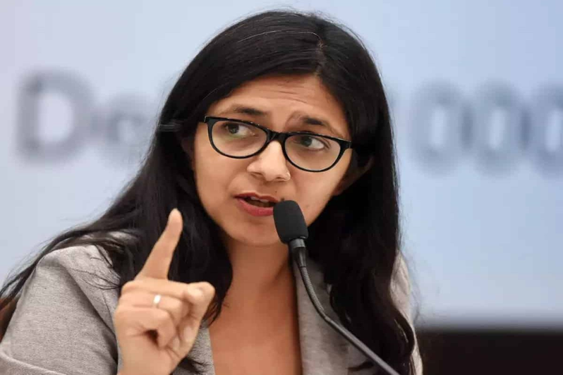 dcw-chief-swati-maliwal-dragged-by-car-for-10-15-meters-by-drunk-driver-outside-aiims-gate-2