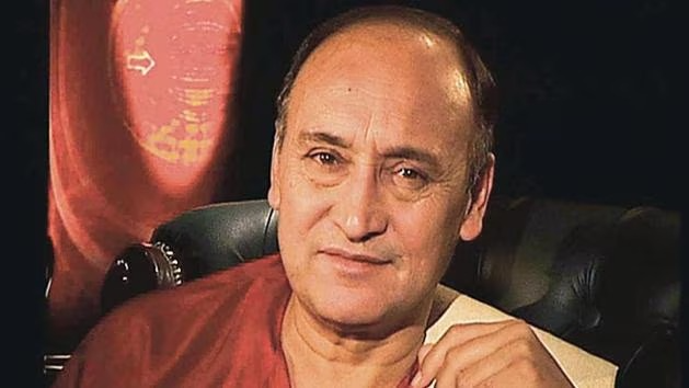 Victor Banerjee 