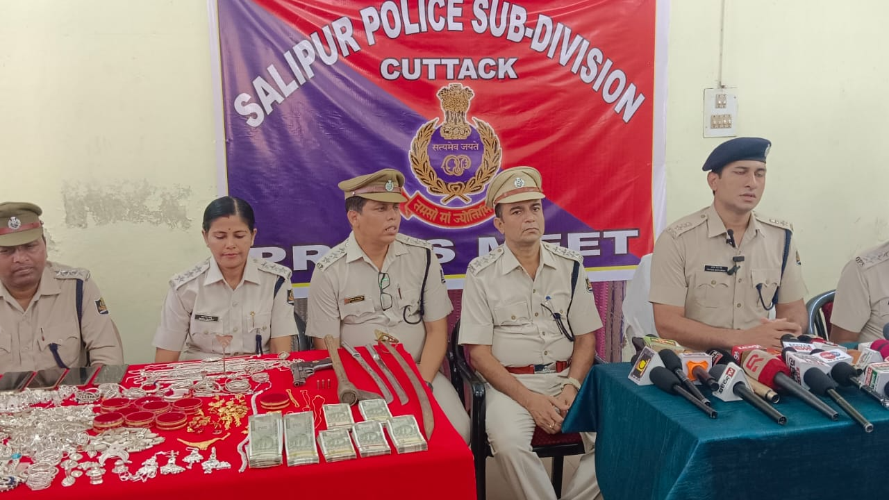 Robbery gang arrested