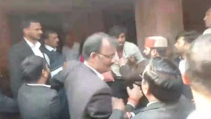 Man brought Hindu girl to court for marriage; lawyer beats him up and throws him out