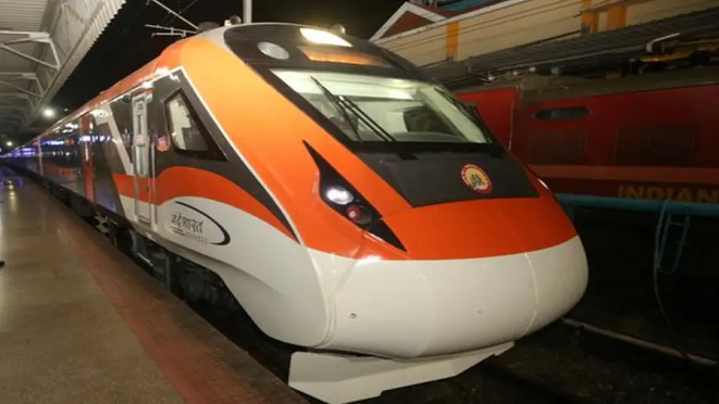 India's first sleeper Bande Bharat train