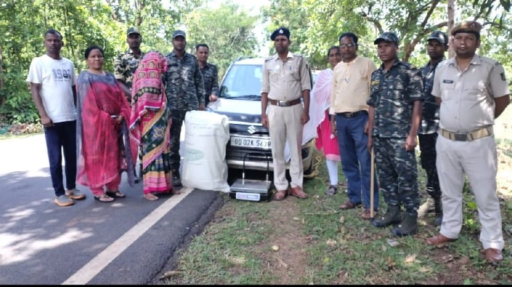 Husband leaves wife after seeing police