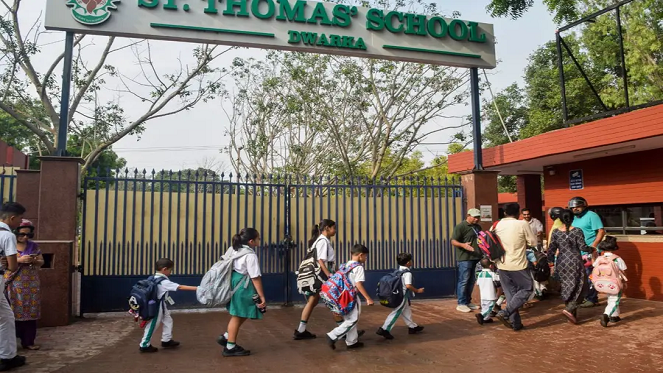 threats to over 45 schools and 3 colleges in Delhi