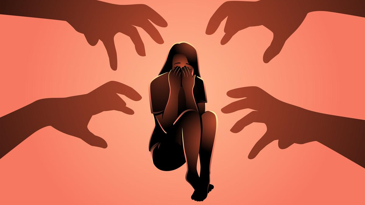Hospital employee arrested in Lucknow for dushkarma with patient
